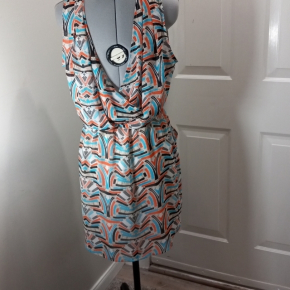 Chandi & Lia Sz Med, Faux Wrap Style midi Abstract Dress with Pockets - Picture 5 of 8